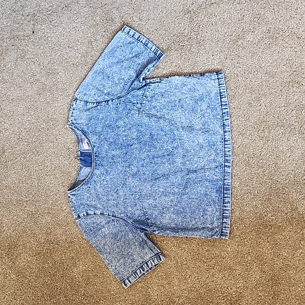 FOREVER 21 Denim CROP TOP size XS